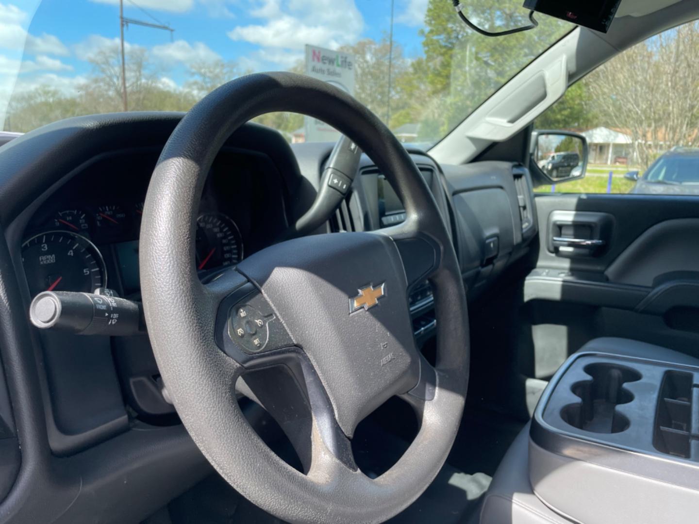 2015 WHITE CHEVROLET SILVERADO 2500H WORK TRUCK (1GC1KUEG7FF) with an 6.0L engine, Automatic transmission, located at 5103 Dorchester Rd., Charleston, SC, 29418-5607, (843) 767-1122, 36.245171, -115.228050 - Local Trade-in with Easy Clean Vinyl Interior, Backup Camera, AM/FM/AUX, Spacious Rear Seat, Power Windows, Power Locks, Power Mirrors, Utility Cab with Storage All Around, Pull Out Bed Storage, Ladder Rack, Safety Strobe Lights, Keyless Entry, Tow Package with Brake Assist, 4-Wheel Drive, Brush Gua - Photo#23